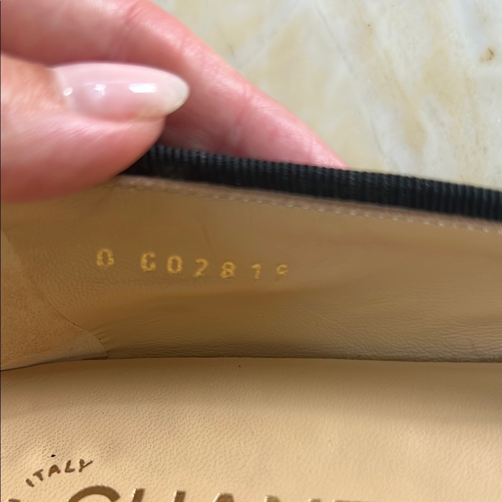 CHANEL Black Leather & Patent Cap-Toe Ballet Flats - Picture 3 of 11